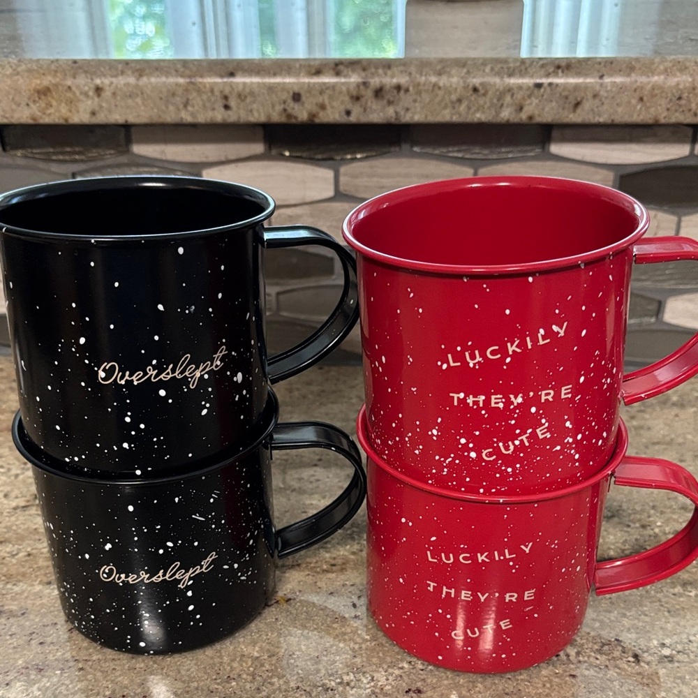 Black and Red Speckled Mugs Set